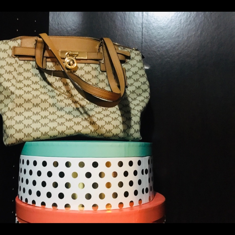 Micheal kors Hamilton traveler bag